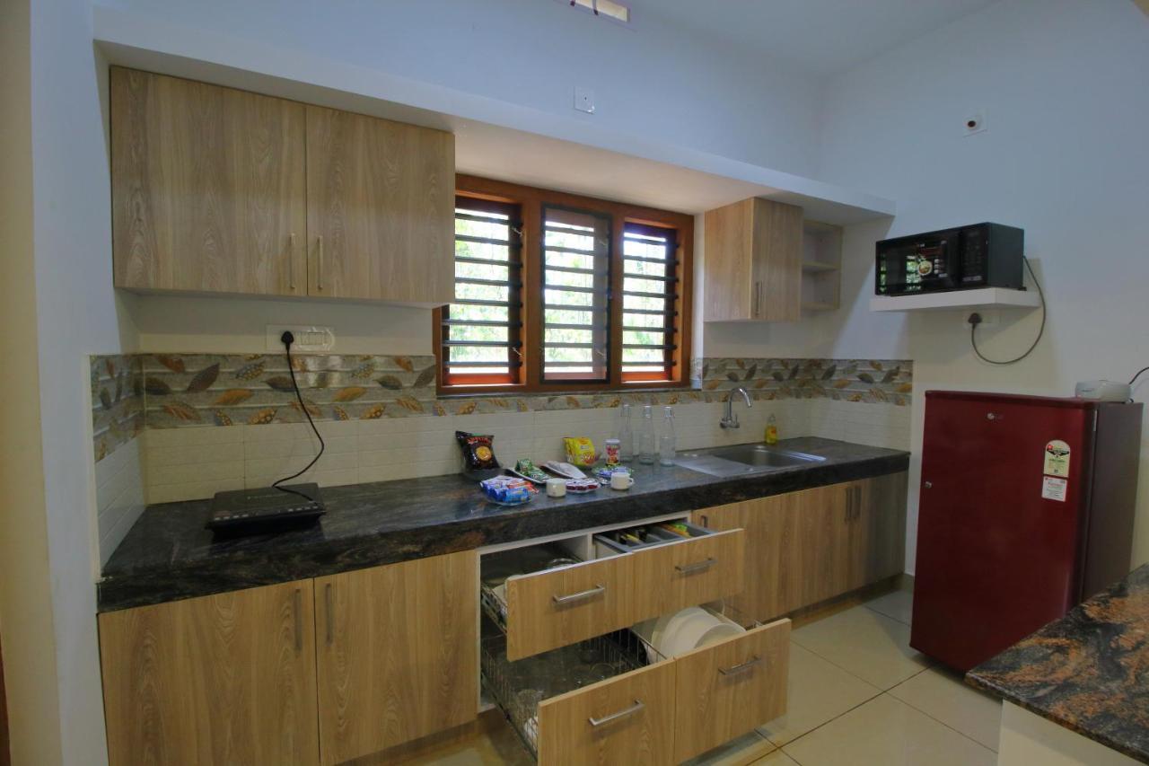 Tall Trees - Modern Forest Villa In Wayanad 술탄 바테리 외부 사진